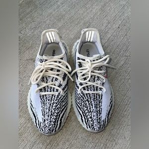 Yeezy 350 Zebra